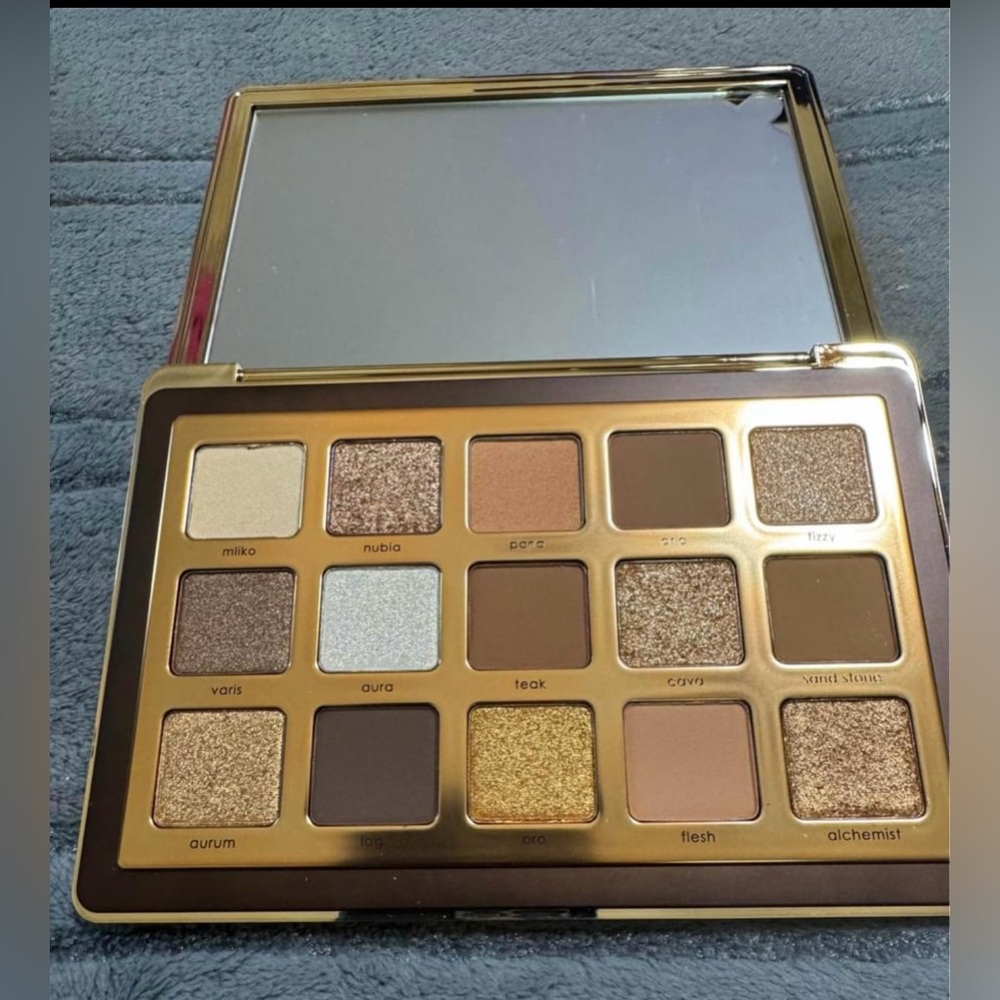 Natasha Denona eyeshadow palette